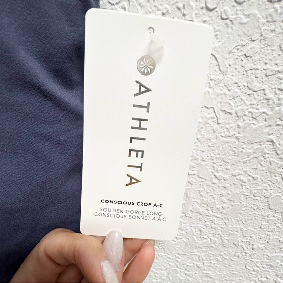 NWT-Conscious Crop Medieval Violet Racer Back A/C Athleta M - Picture 5 of 9